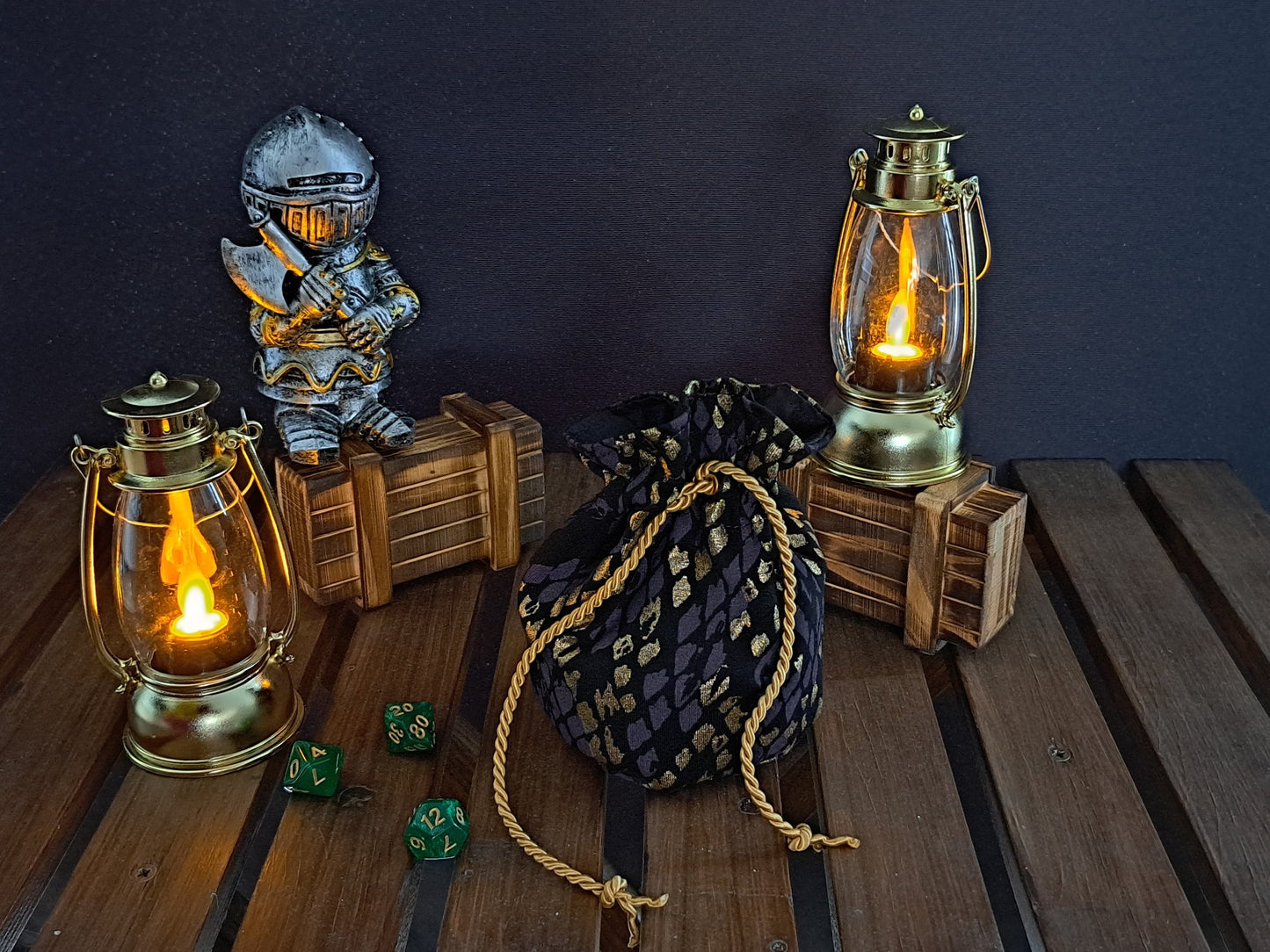 Handmade dicebag with dragon scale jersey pattern